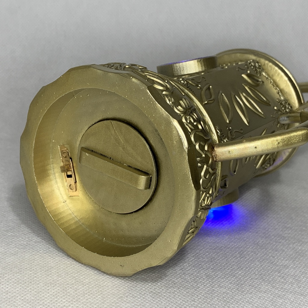 アシュリー・グラハムの青のランタン バイオハザード RE:4 コスプレ