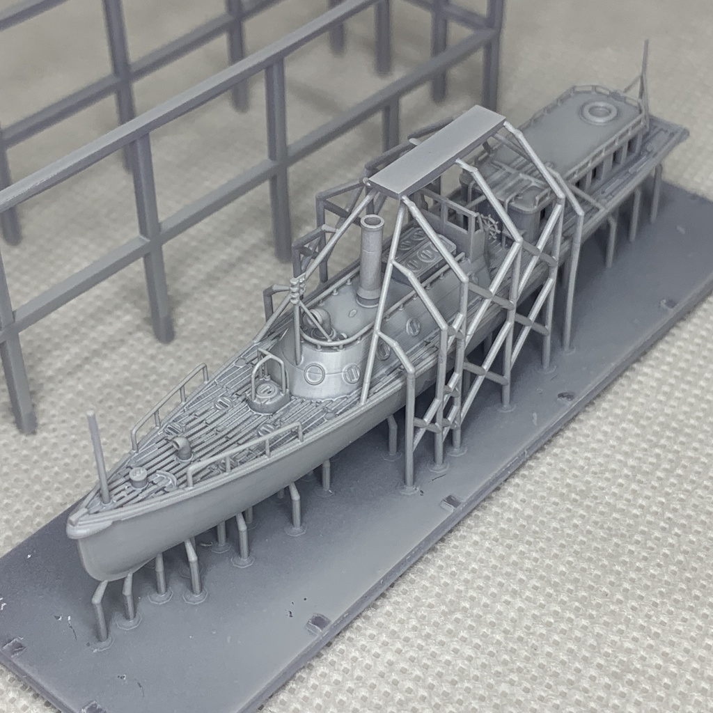 17m水雷艇 1/200 戦艦大和・武蔵 船尾 艦載艇格納庫吊り下げ仕様 艦船模型 Amegraphy 2-17