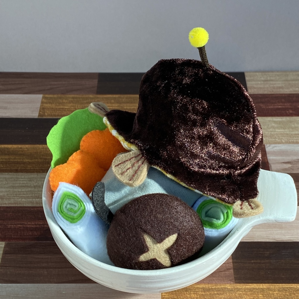 おっかぁが夜なべしたアンコウのお帽子