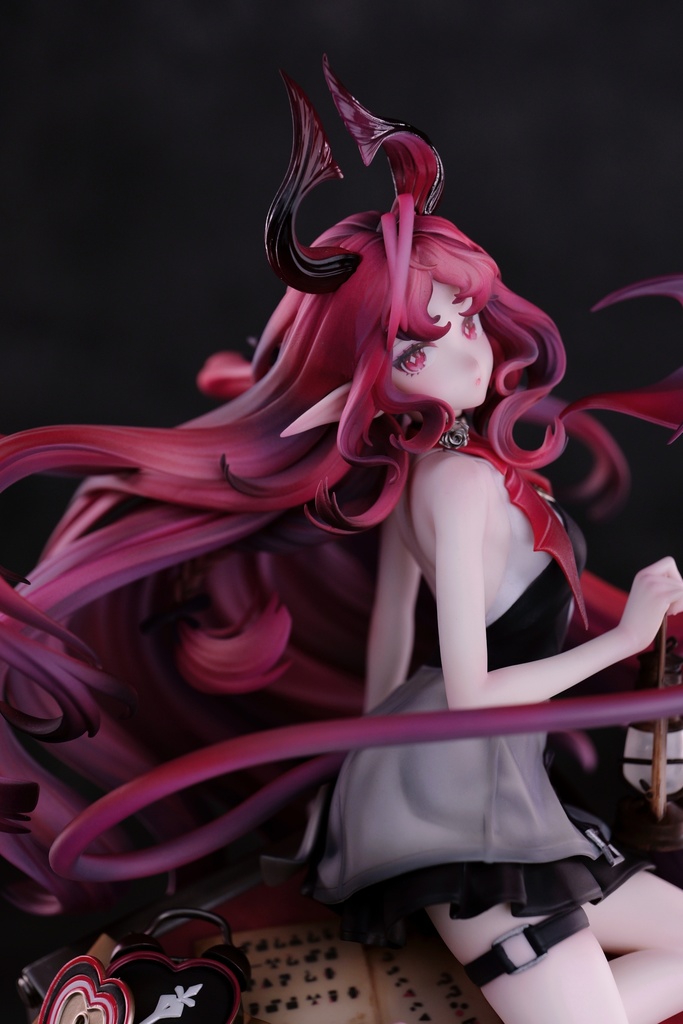 『ニーフ - 時序のシルエット』 ガレージキット (12月発送予定)