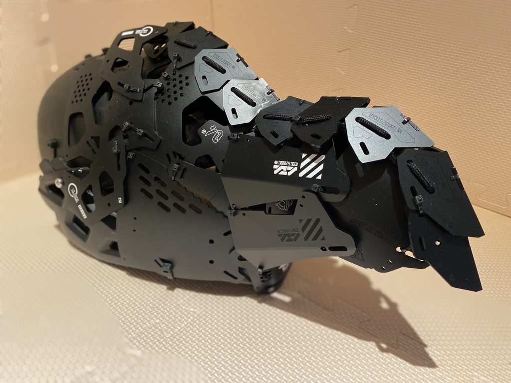 3Re製機械頭外骨格『鴉』