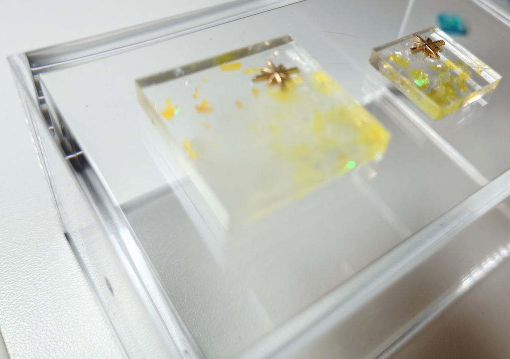 キラキラ星(黄色レジン)