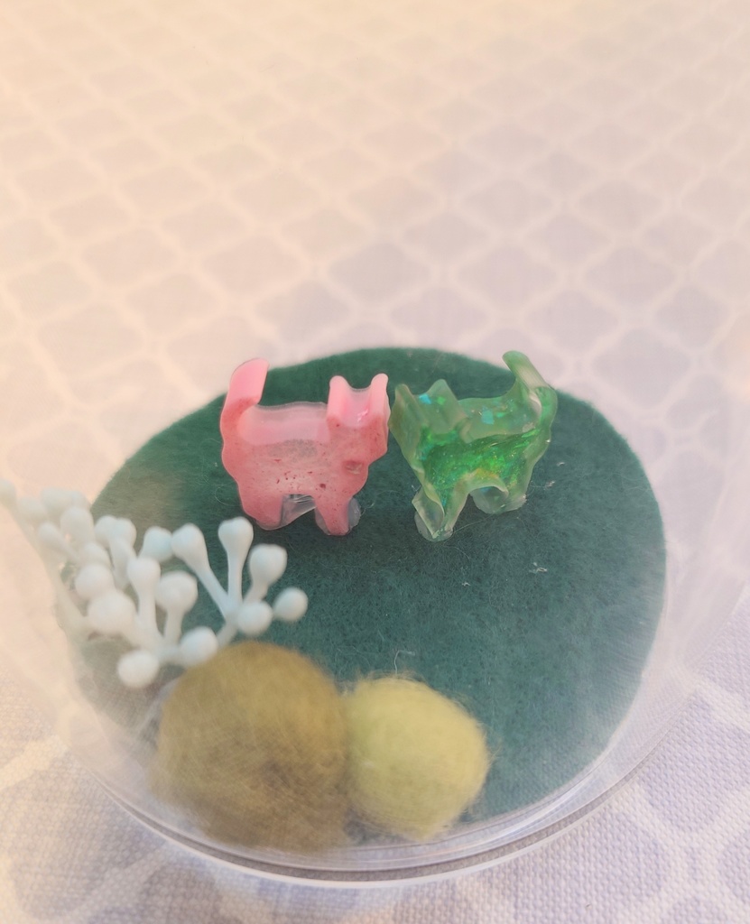 猫さんと猫さん(上にはウサギさん)