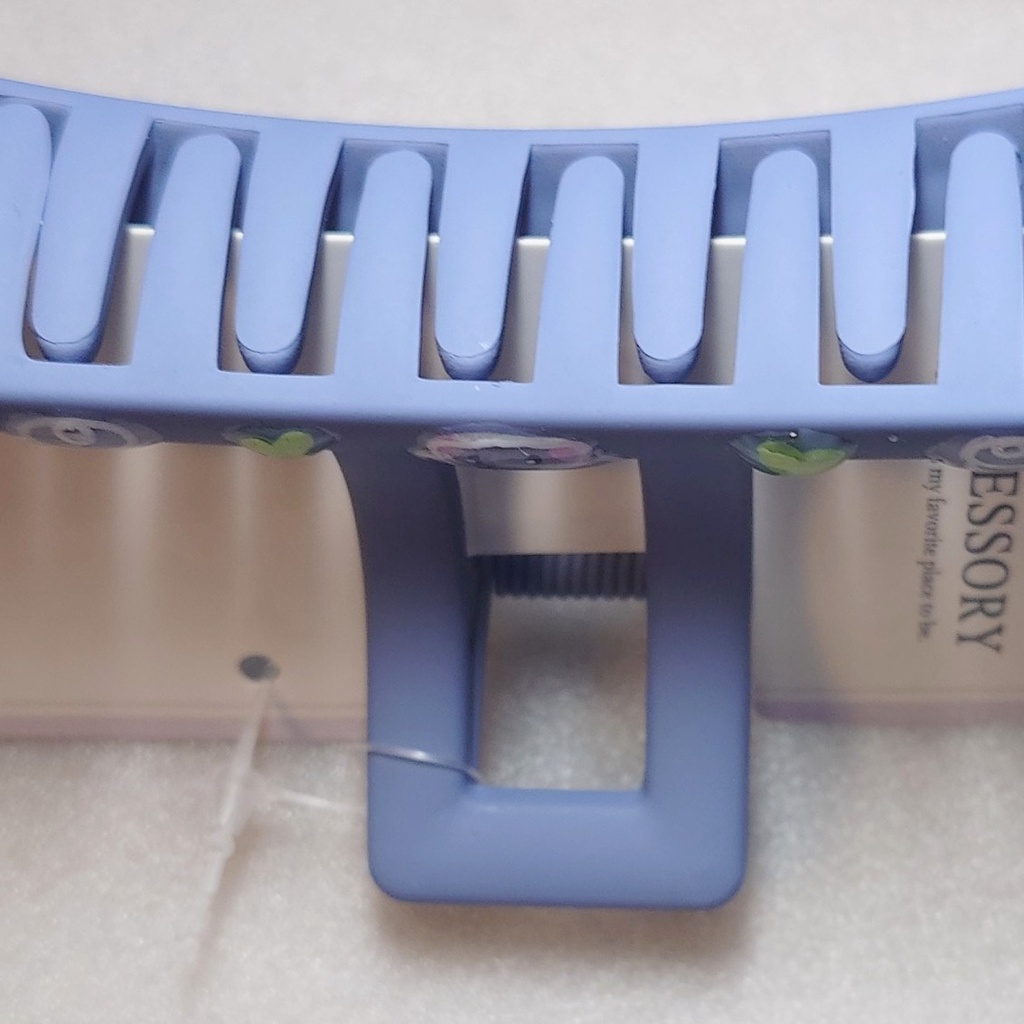 ヘアアクセサリー