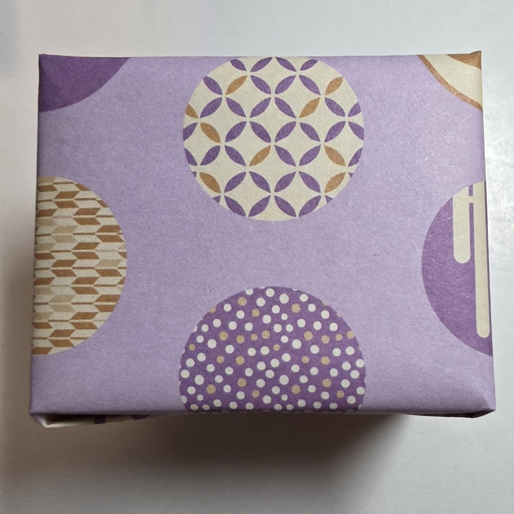 キラキラと魚の箱