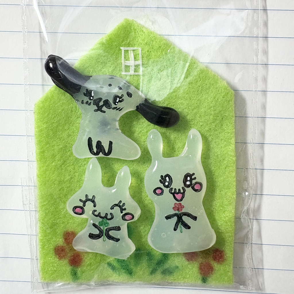 うさぎさん(グルーガン)3羽のうさぴょん