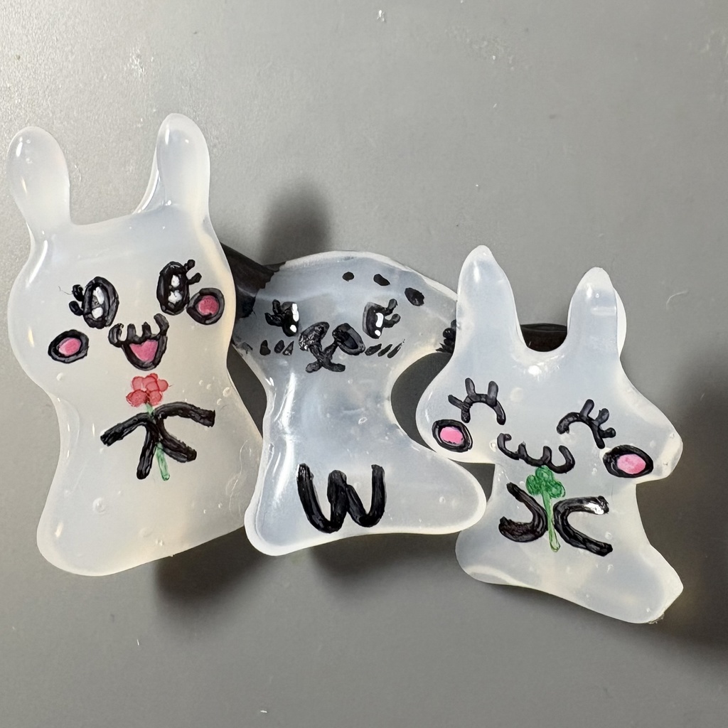 うさぎさん(グルーガン)3羽のうさぴょん