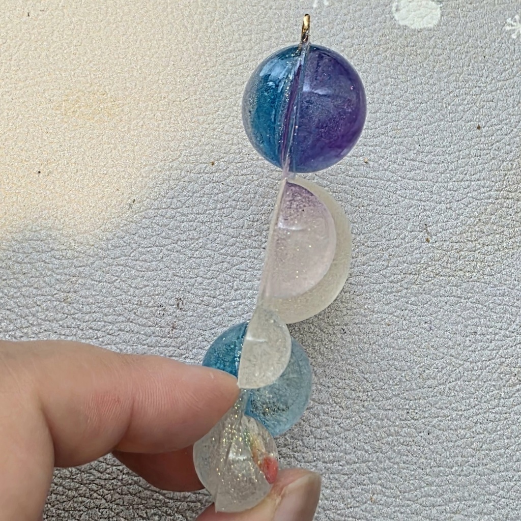 お魚、金魚の丸いレジンコロコロキーホルダー