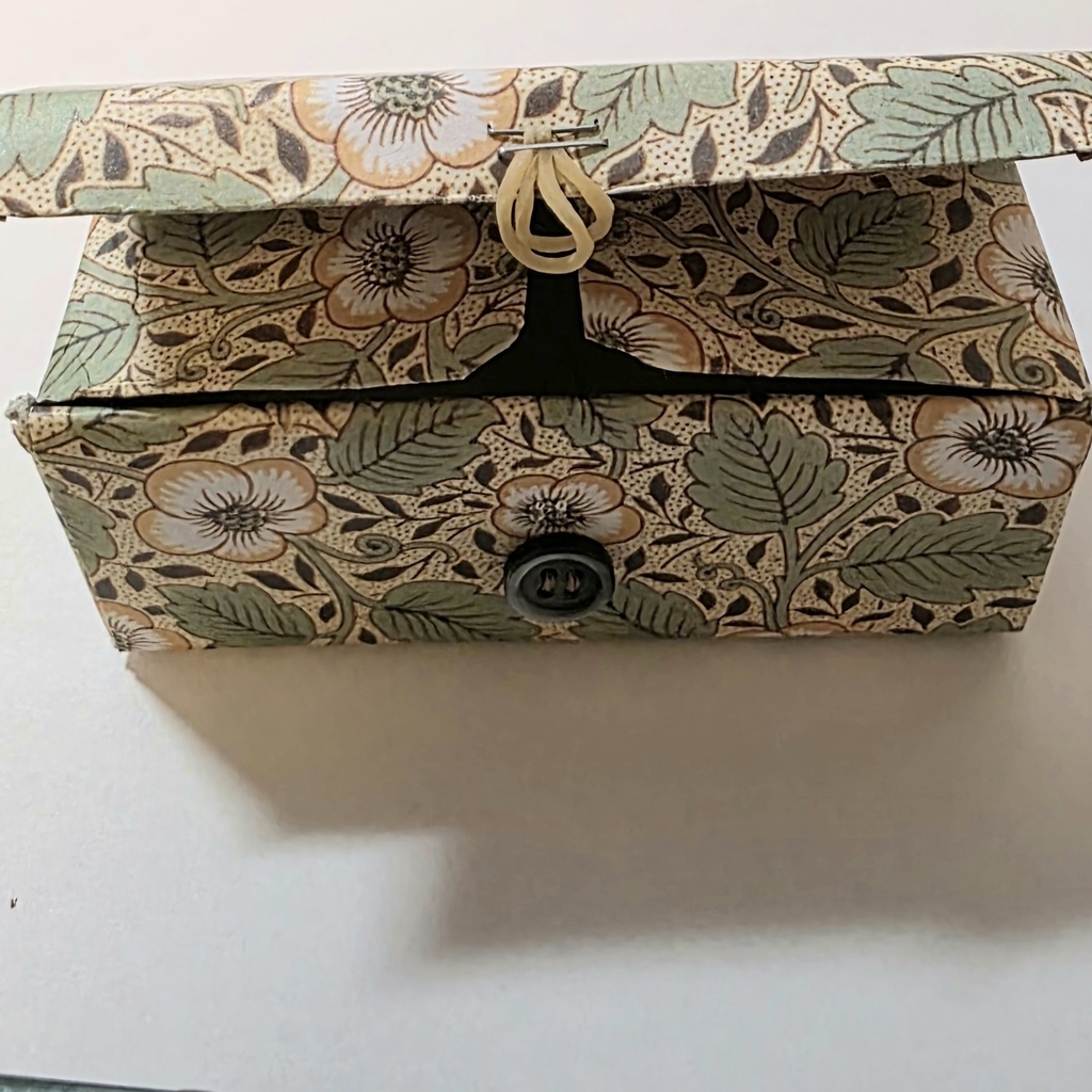 デザインペーパーの箱 2種類