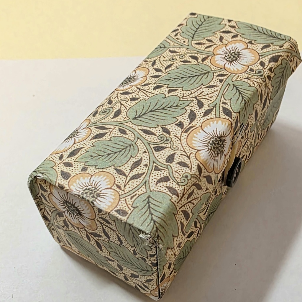 デザインペーパーの箱 2種類