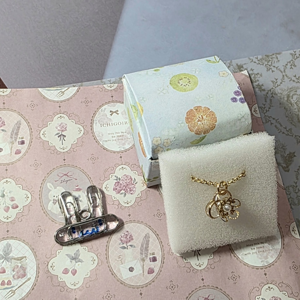 クローバー&お花モチーフネックレスとうさぎ