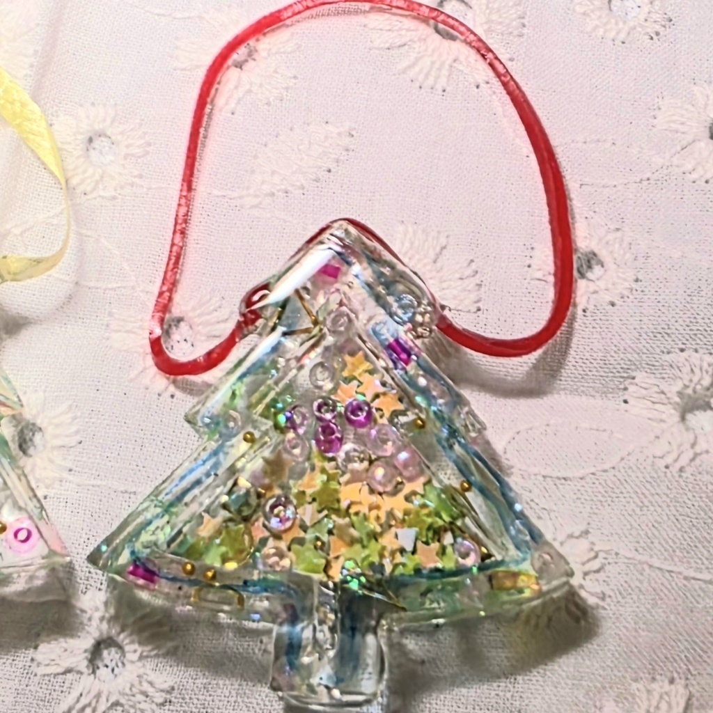 (レジン)3つのクリスマスツリー飾り