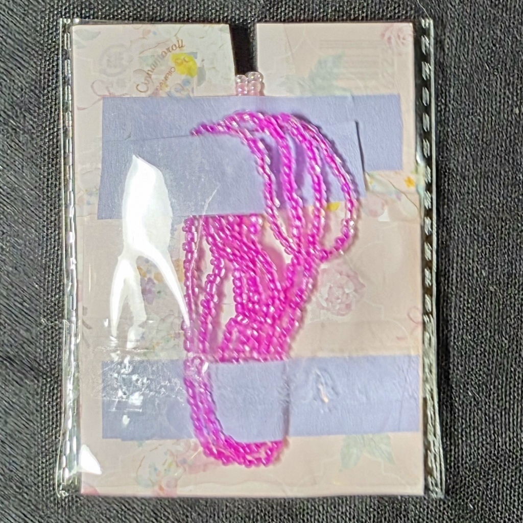 パールとピンクビーズのロングネックレス