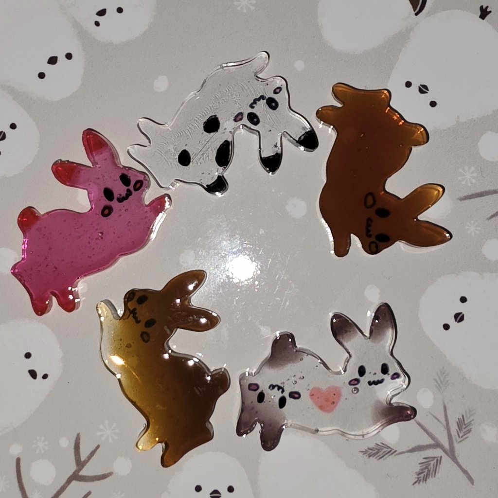 レジンで出来たうさぎさん5羽