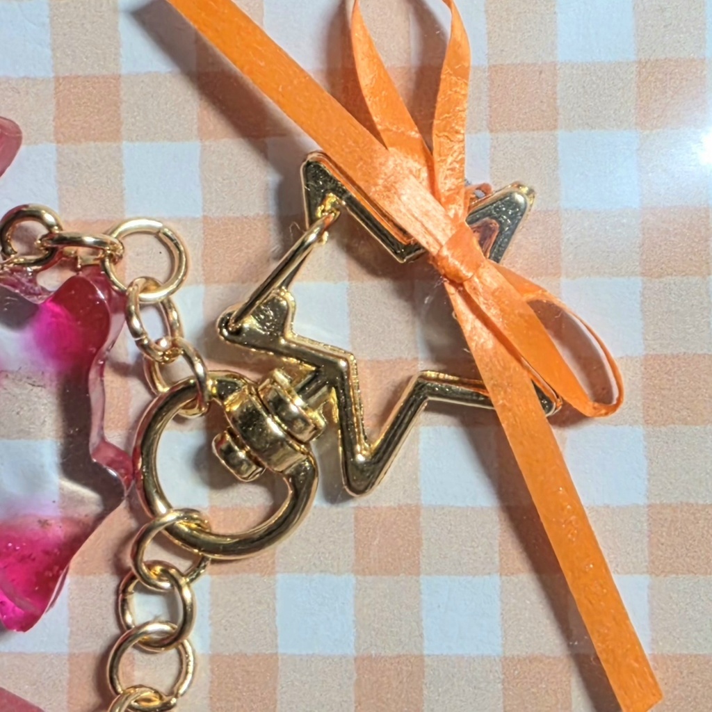 お星さまのカラビナキーホルダー(ゴールド)お花とうさぎ