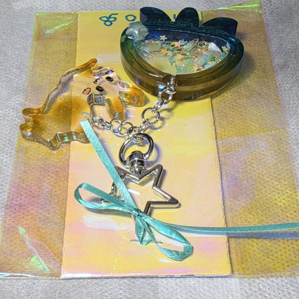 お星さまのカラビナキーホルダー(シルバー)クラゲとうさぎ