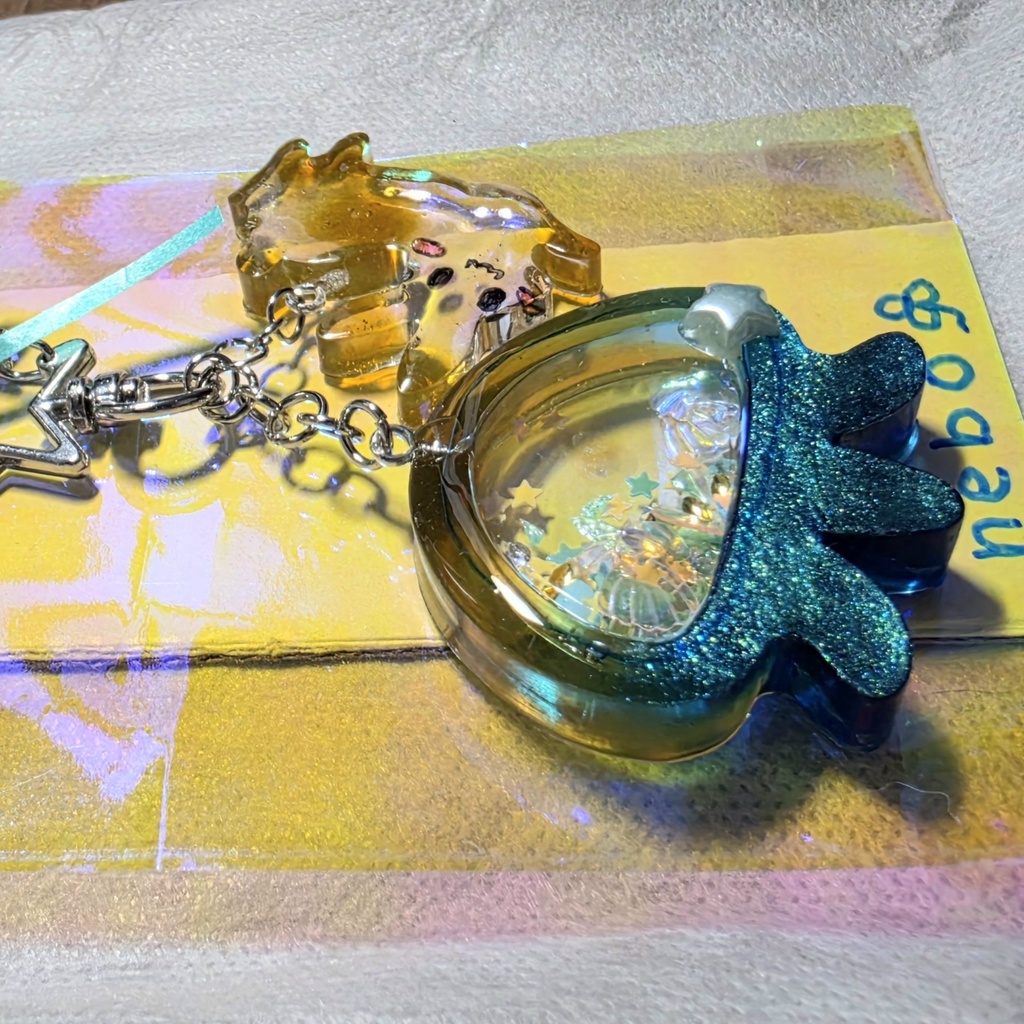 お星さまのカラビナキーホルダー(シルバー)クラゲとうさぎ