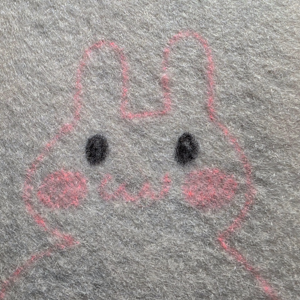 フェルトで作ったうさぎの人形
