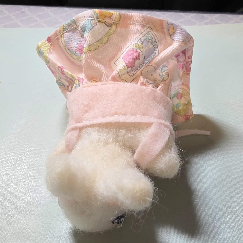 フェルト生地のうさぎのお人形さん