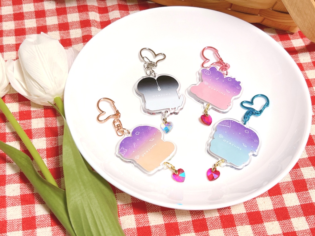 ■OYASUMIアクキー