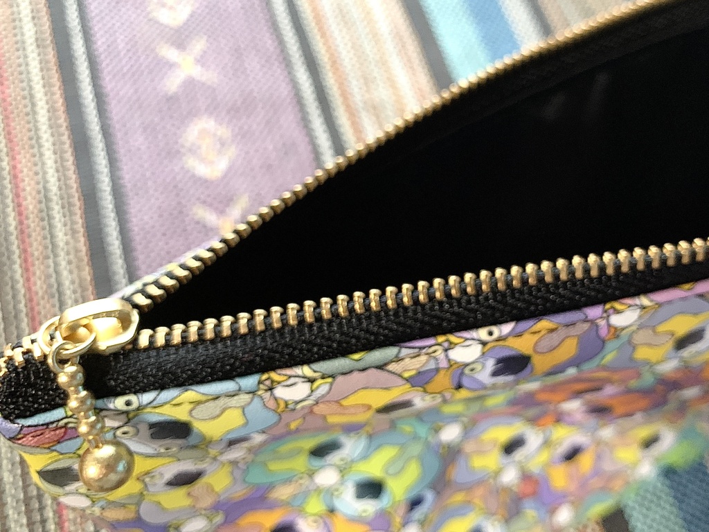 ヨウムの飛夏パターンポーチ