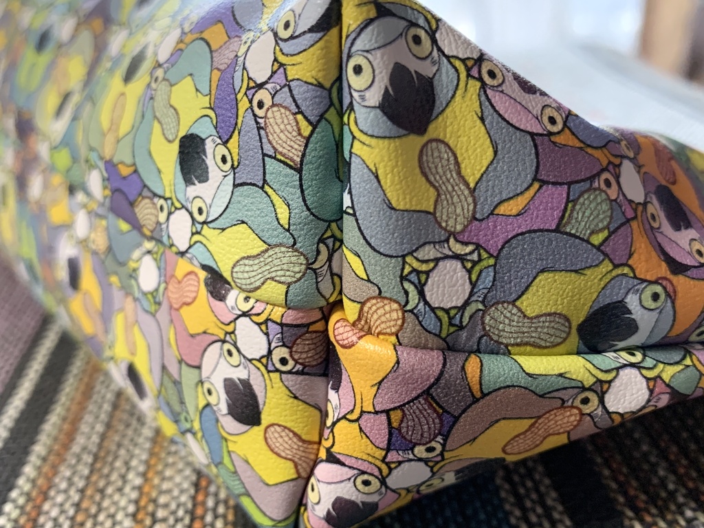 ヨウムの飛夏パターンポーチ