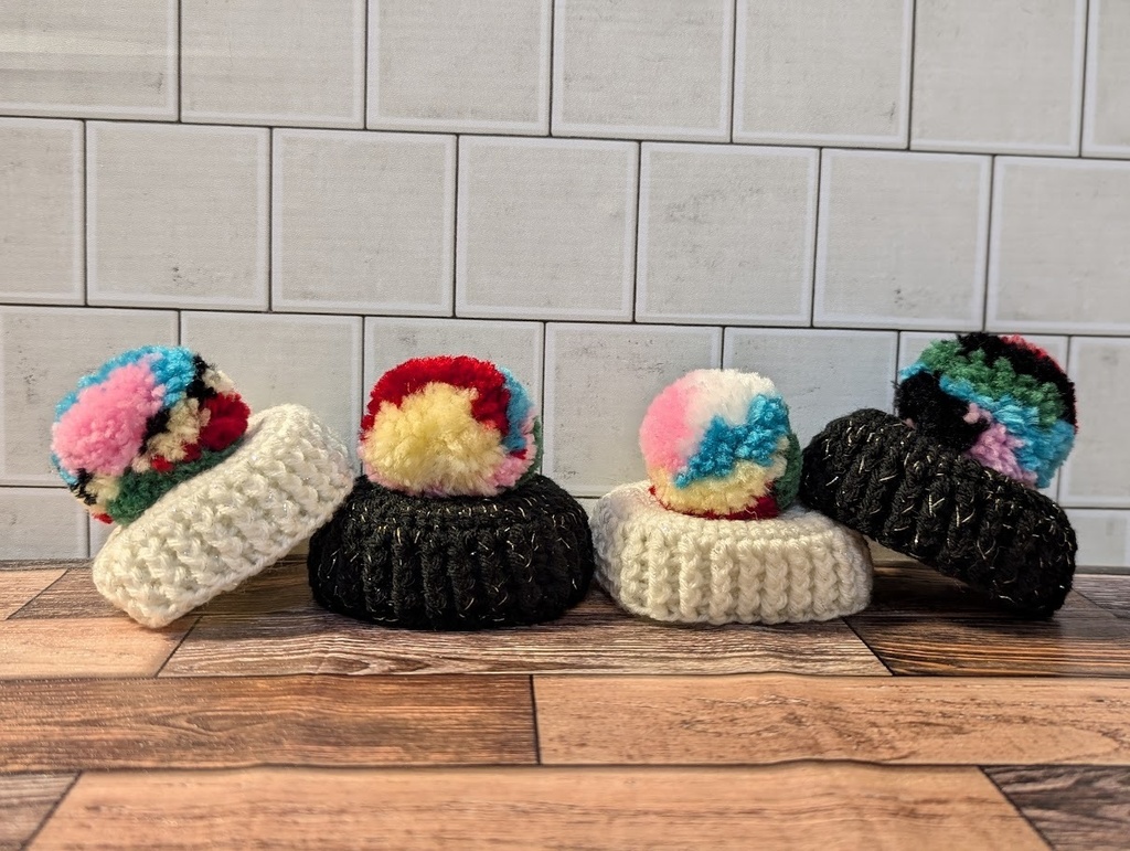 カラフルぽんぽん帽子