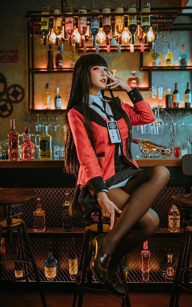 蛇喰夢子
