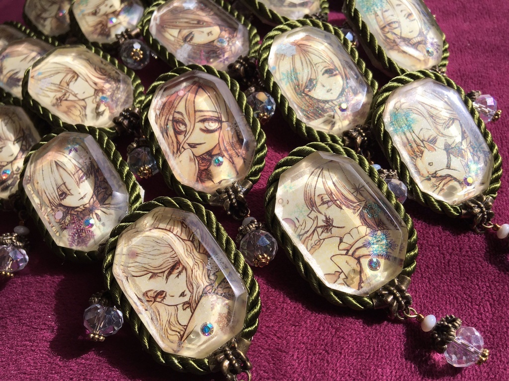 「雪割の花」コラボブローチ