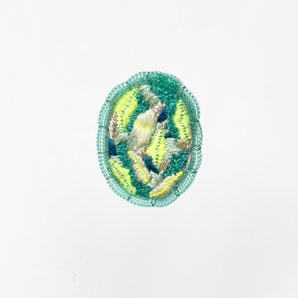 Abstract Embroideryブローチ