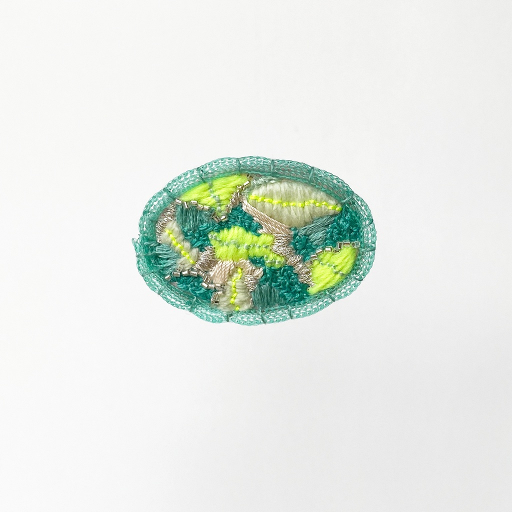 Abstract Embroideryブローチ