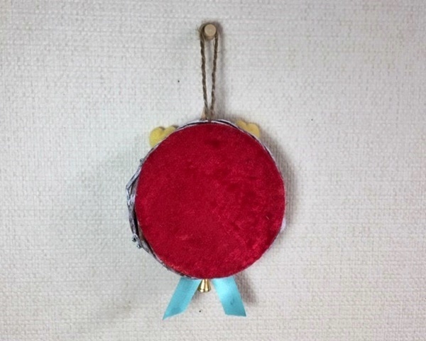 大きなお鼻のトナカイの小さなリース