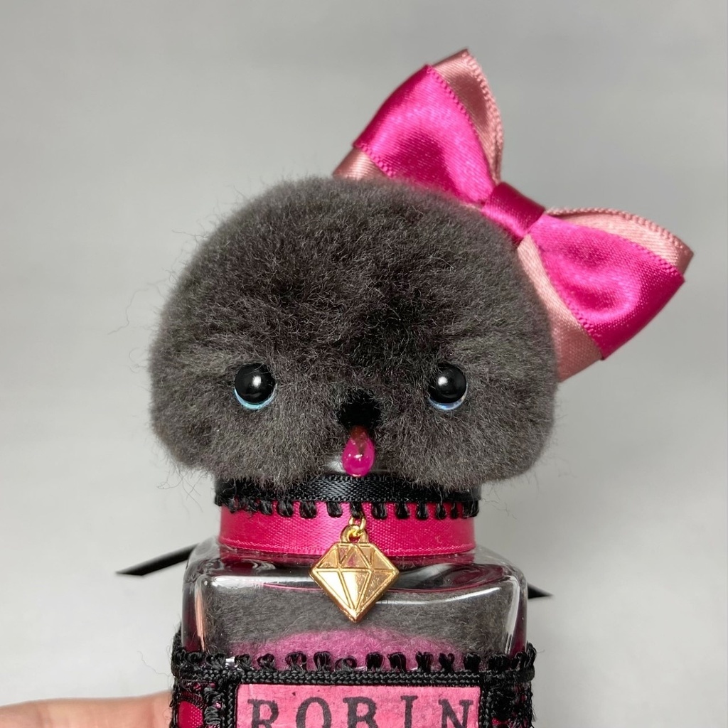 インクのピンクロビン