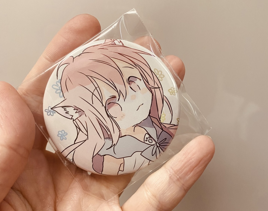 淡色ピンクのケモミミちゃん缶バッジ