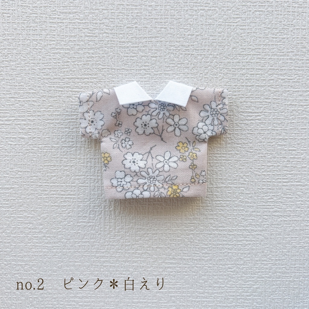 ニュアンスカラーなお花柄シャツ