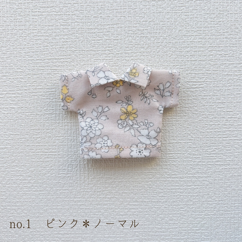 ニュアンスカラーなお花柄シャツ