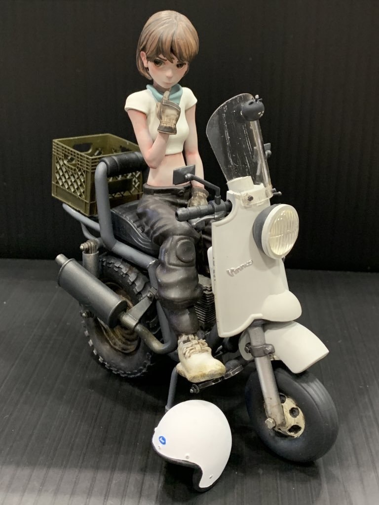 1: 12 JUNK RIDER GIRL