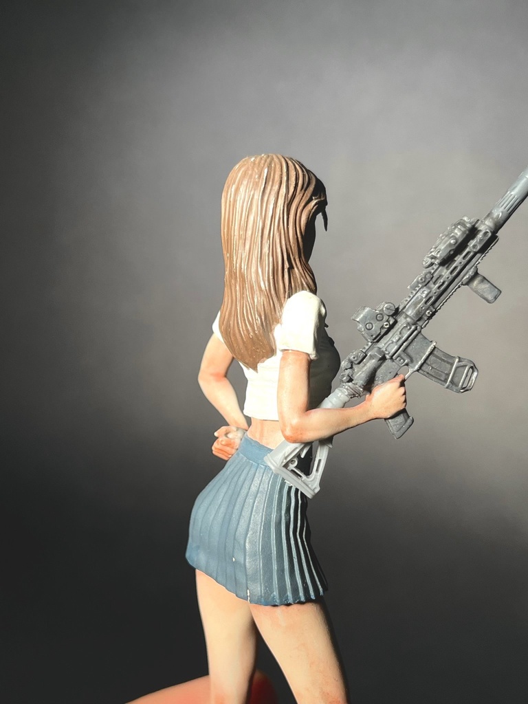 1: 20 RIFLE GIRL