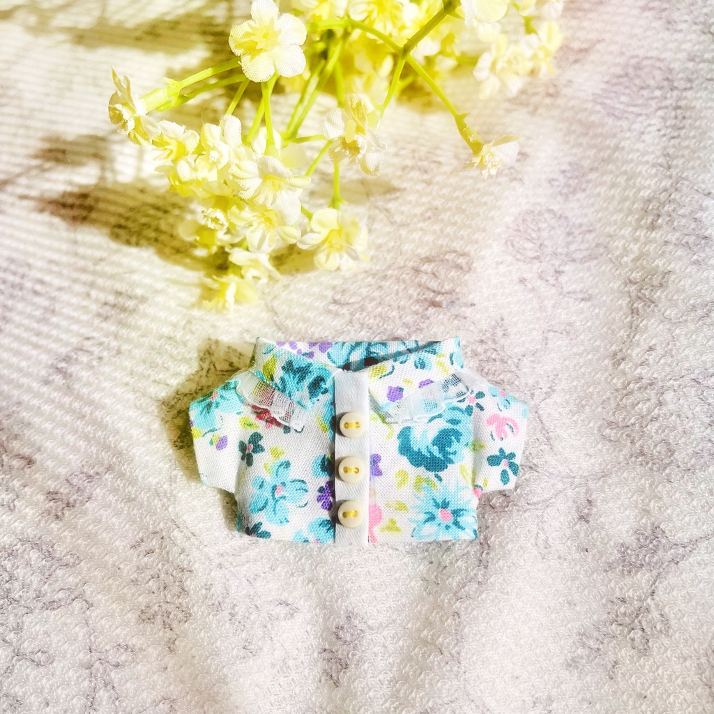 フリル襟付き花柄シャツ💐
