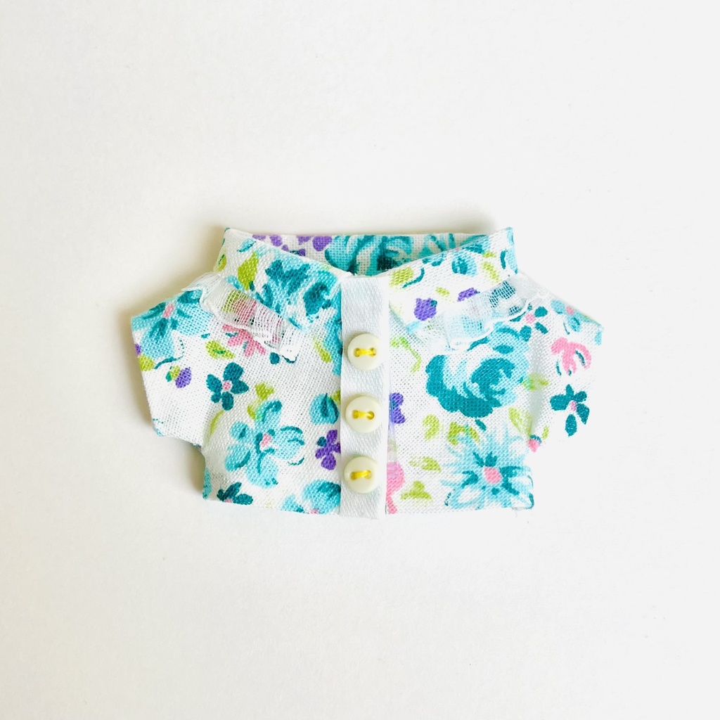 フリル襟付き花柄シャツ💐