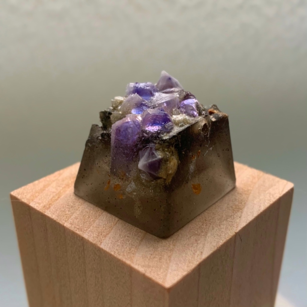 アメジストのキーキャップ  Sirius Amethyst Keycap