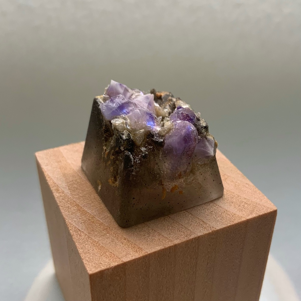 アメジストのキーキャップ Sirius Amethyst Keycap