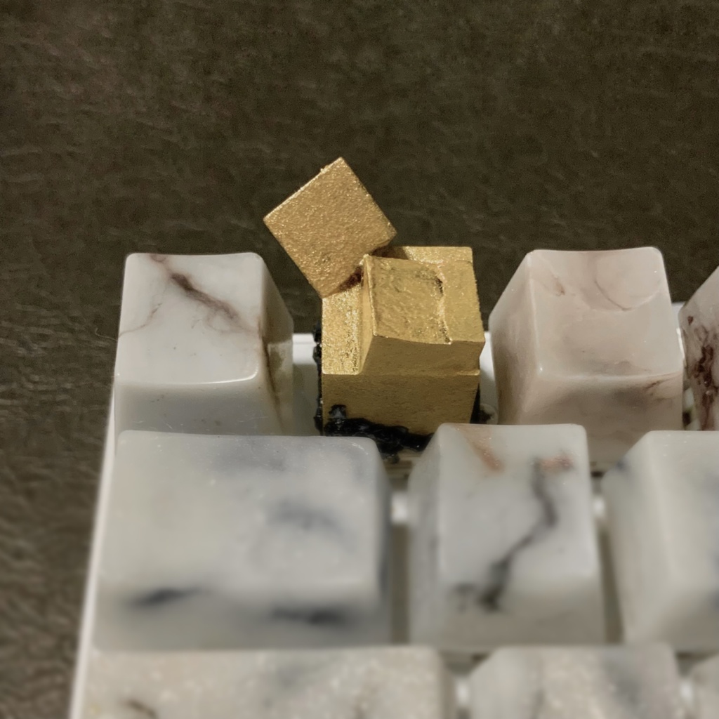 黄鉄鉱のキーキャップ Pyrite Keycap