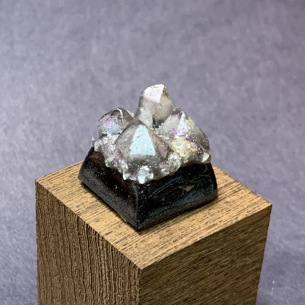 水晶のキーキャップ a