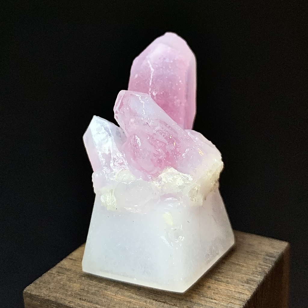 ピンククォーツのキーキャップ a