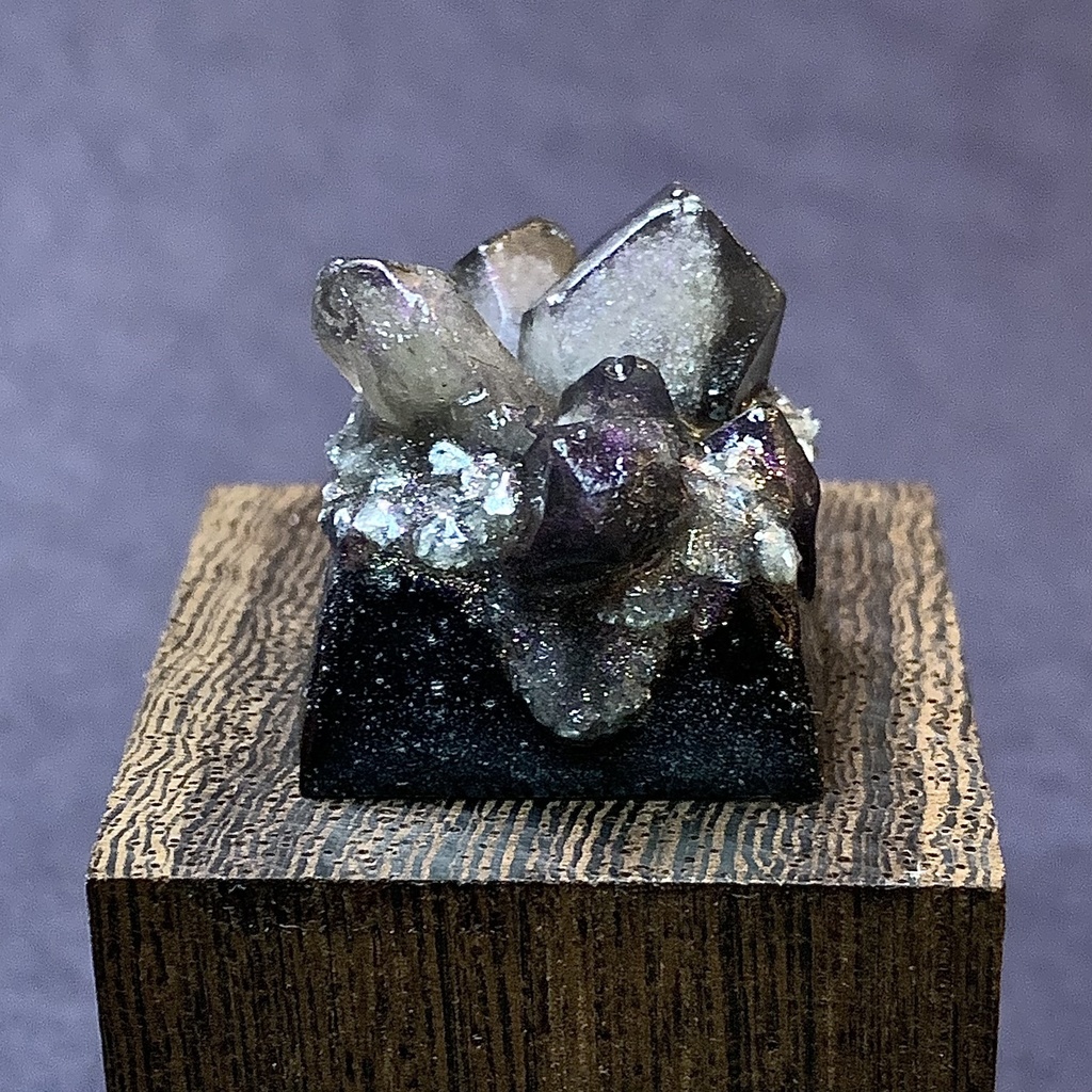 水晶のキーキャップ　b