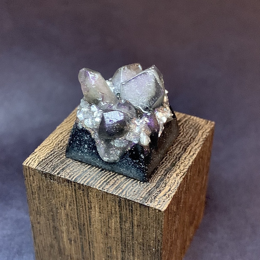 水晶のキーキャップ b