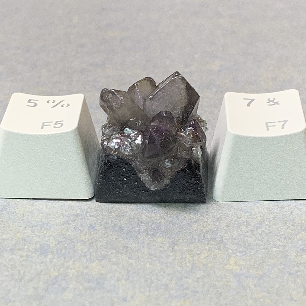 水晶のキーキャップ b