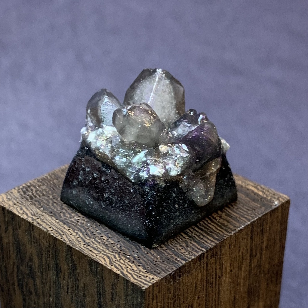 水晶のキーキャップ b