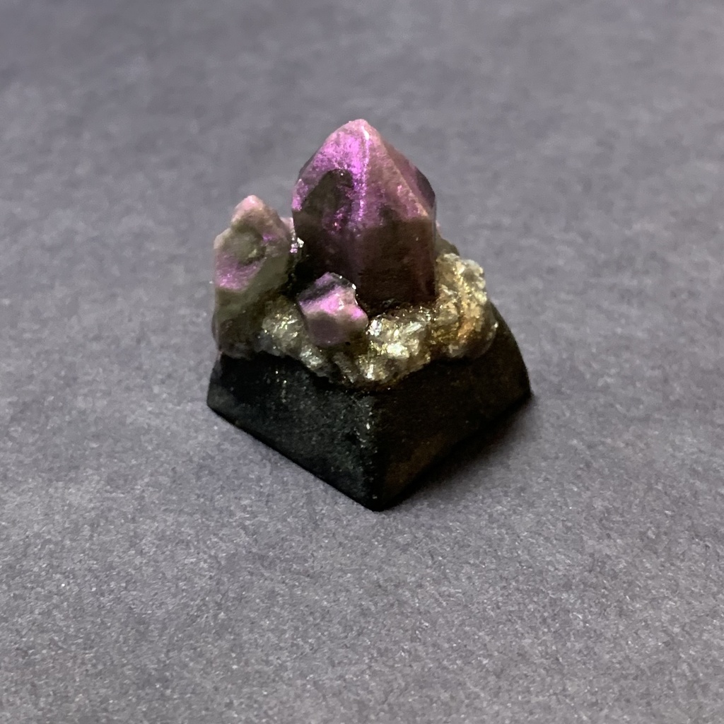紫水晶のキーキャップ c